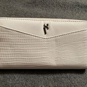 Simply Vera wallet